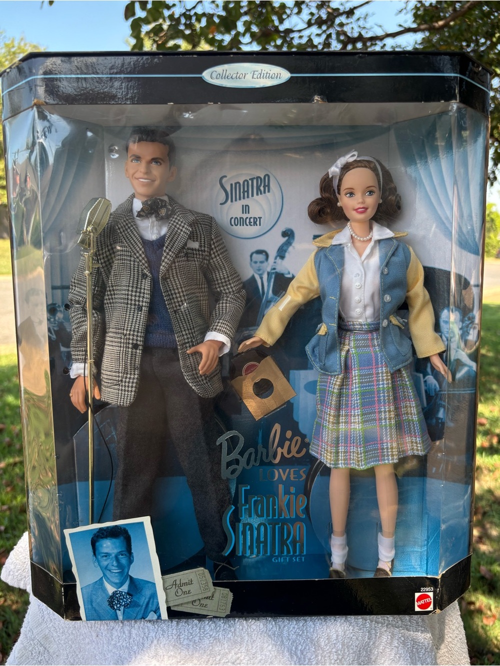 1999 Barbie Loves Frankie Sinatra Gift Set NRFB #22953